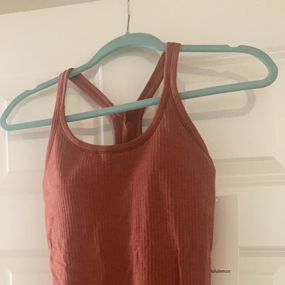 Lululemon ebb street tank